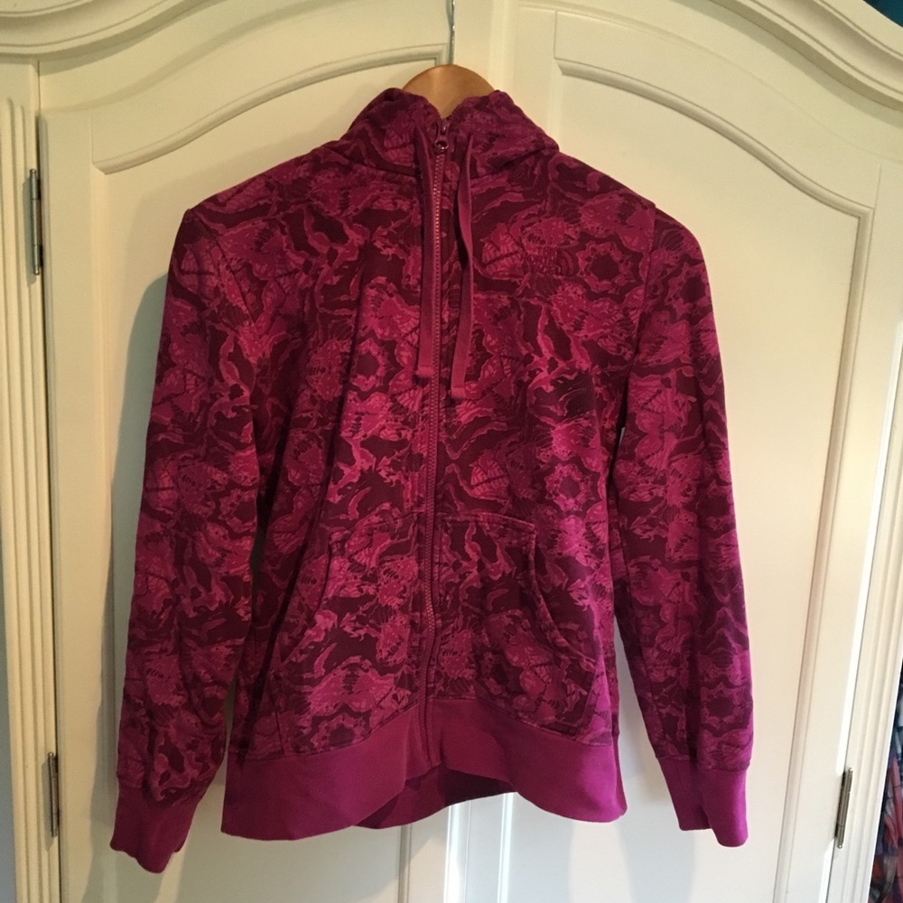 North Face Zip Up!